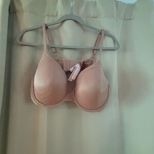 Victoria’s Secret body by Victoria lightly lined nwot